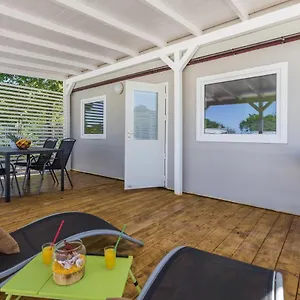 Vakantiepark Zelena Laguna Mobile Homes ****