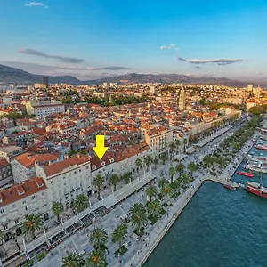 Alojamento de Acomodação e Pequeno-almoço Trecento Boutique, Split